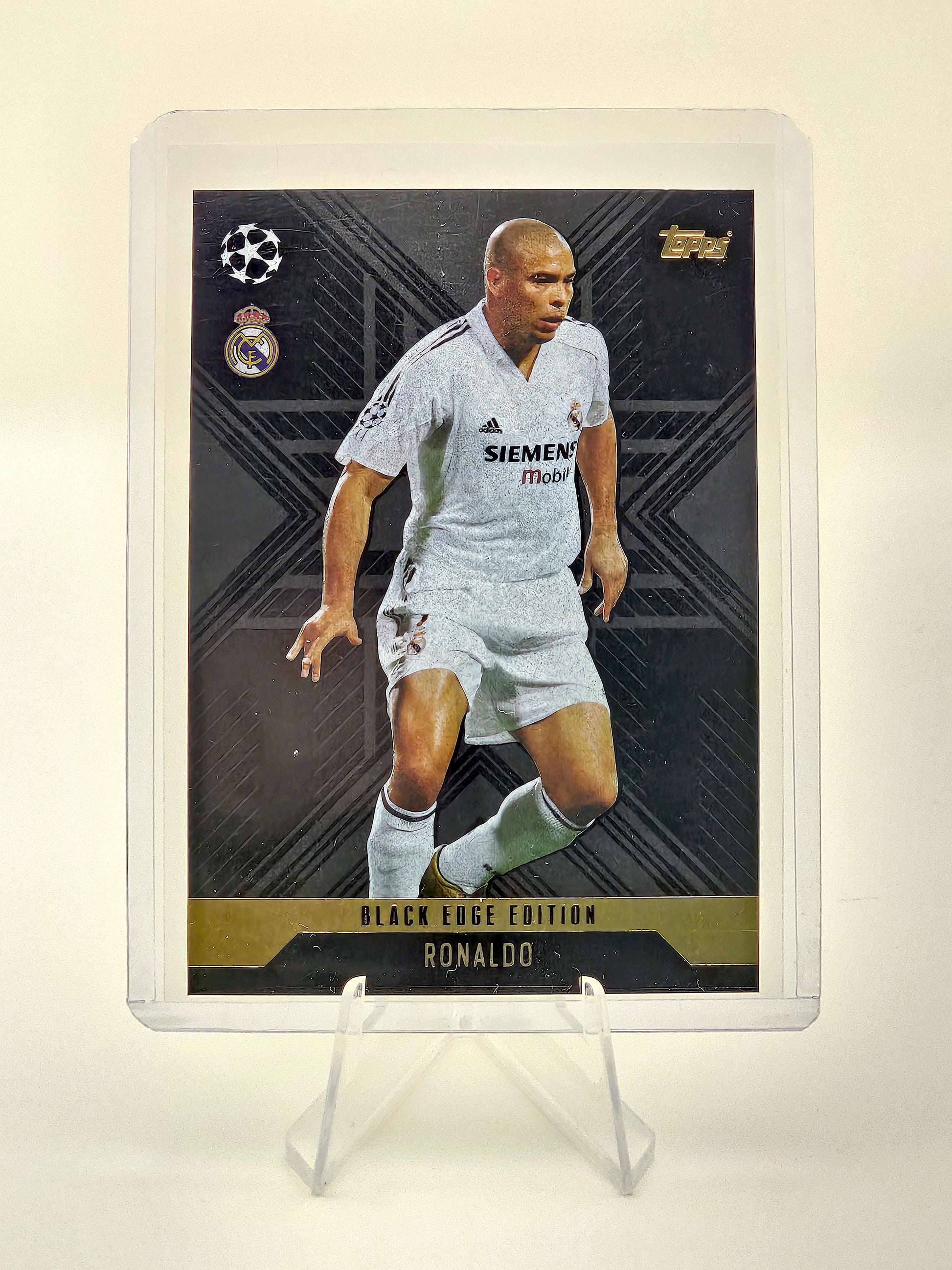 Ronaldo Black Edge Edition Card #BLA6 - Topps Match Attax Extra 24/25 (2024/2025)