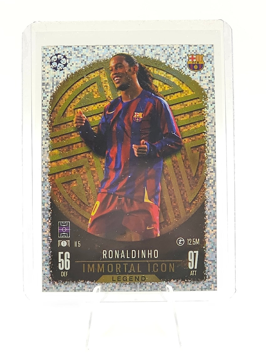 Ronaldinho Immortal Icon Legend Card #II5 - Topps Match Attax 24/25 1st Edition in top loader